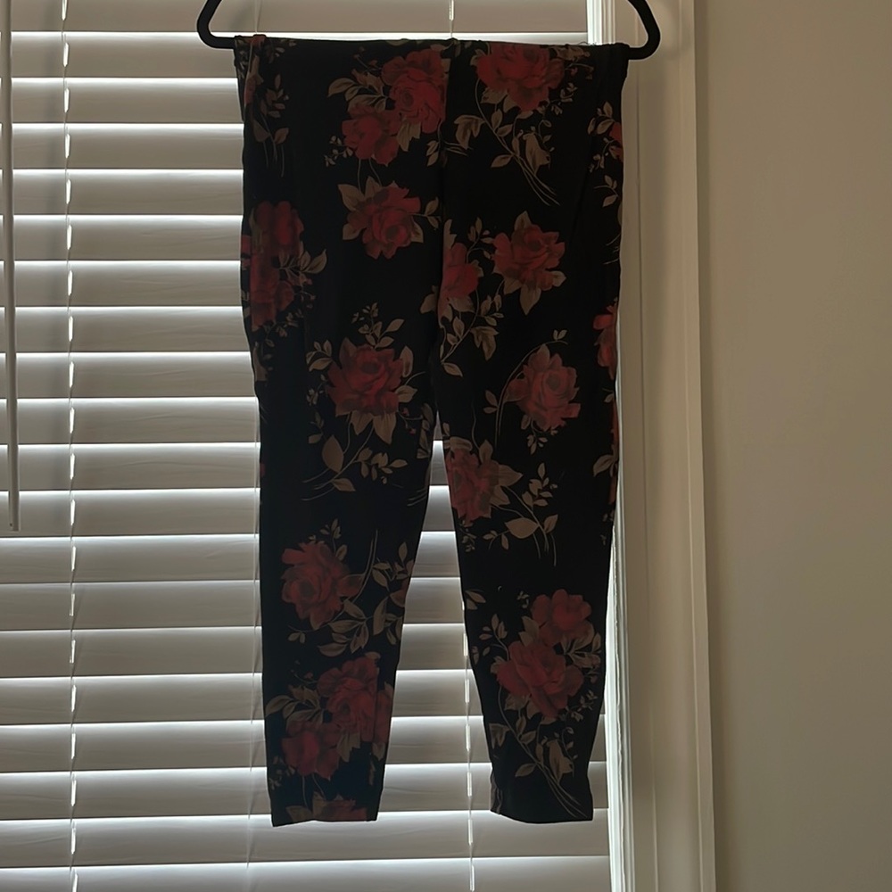 Floral leggings